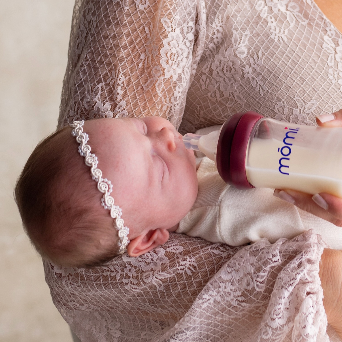 mōmi vibes colored bottle collar set - holly