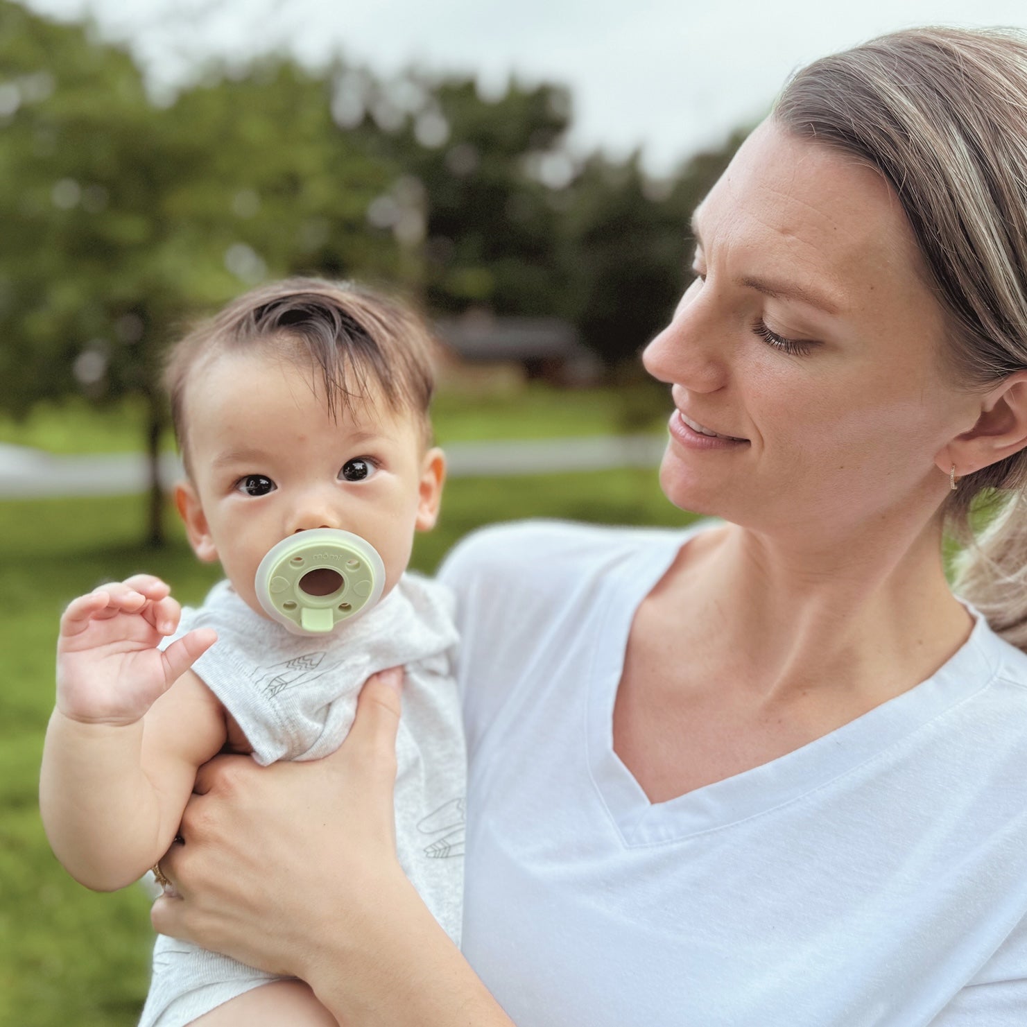 mōmi babypace pacifier 2-set - pistachio