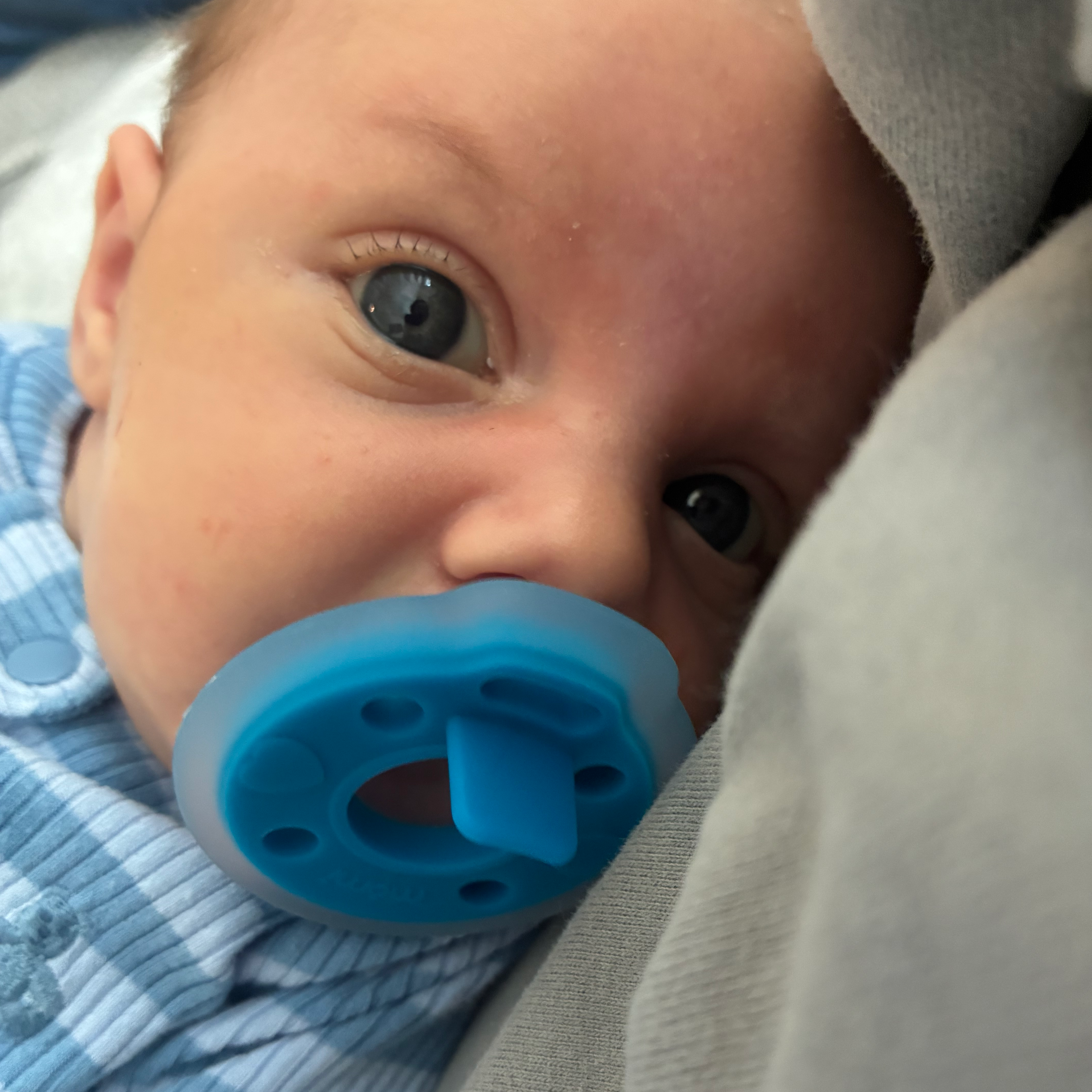 mōmi babypace pacifier - lapis